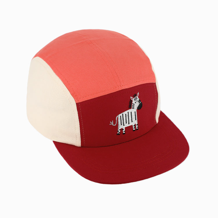 Fiebig Baseball Cap 5-Panel dreifarbig mit Stickerei Bordeaux – Gesamtansicht